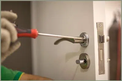 Locksmith Solution Services Bethesda, MD 301-485-7495 - 68-44-8